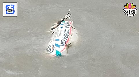 Oil Tanker Collapsed at Versova Bridge