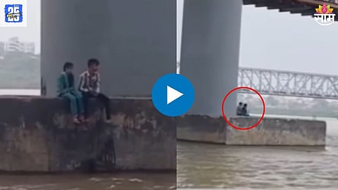 Girlfriend Boyfriend Stuck in Rive