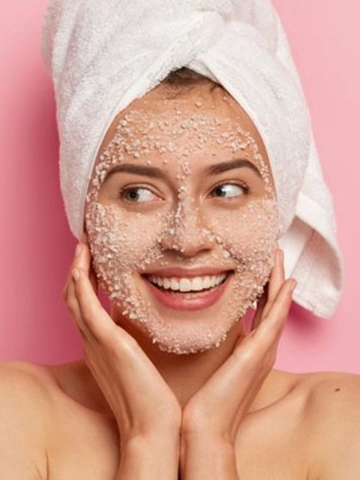 Homemade Face Scrub : मकर संक्रांतीला चेहरा लख्ख चमकेल; घरीच बनवा 'हा'  नैसर्गिक फेस स्क्रब, टॅनिंग होईल दूर|makar sankranti special Homemade  Coffee Face Scrub method effective for ...