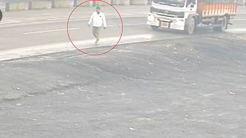 Mumbai Ahmedabad Accident
