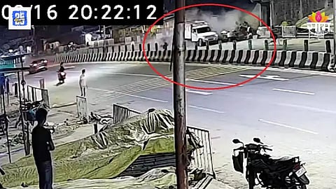 Car Accident in Pratapgarh Leaves 3 Dead
