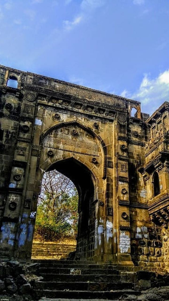 Narnala Fort History: ट्रेकिंगसाठी उत्तम ठिकाण, अकोला जिल्ह्यातील ...