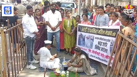 Kalyan : टॅक्स भरतो… मग रस्ता कुठे? रस्त्यांच्या दुरवस्थेवरून महिला संतापल्या, KDMC विरोधात आंदोलन