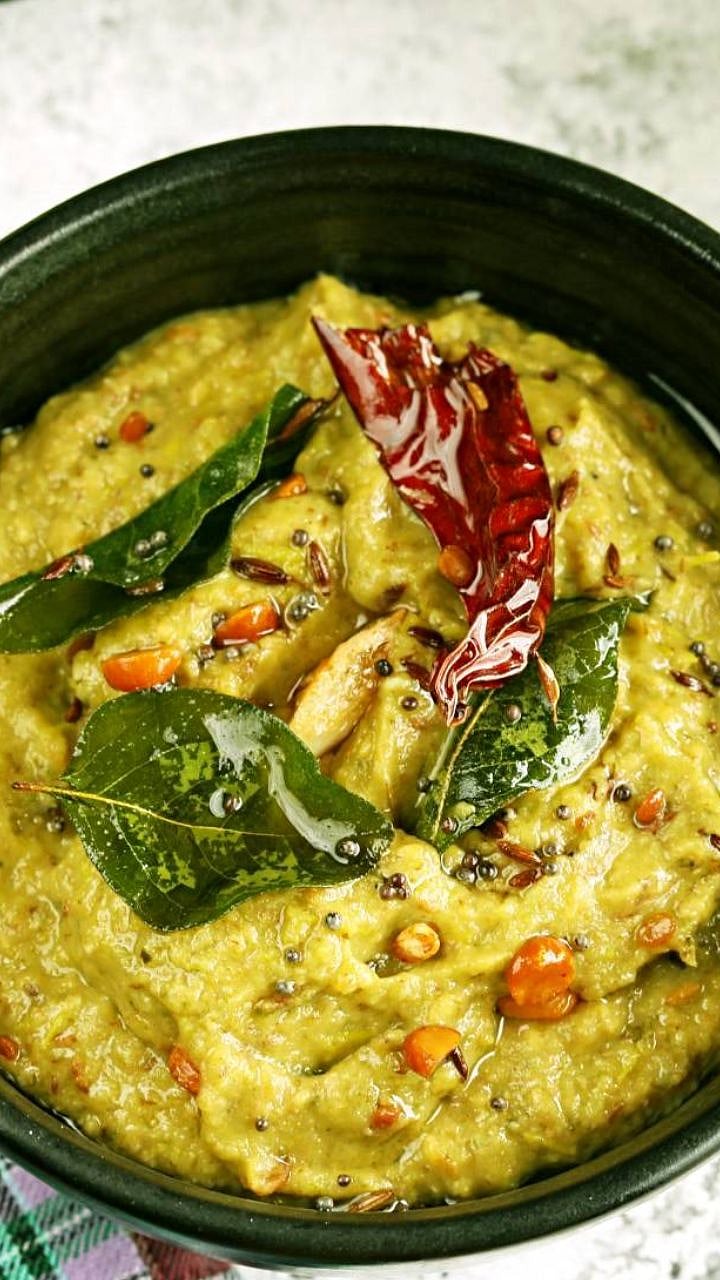 Green Tomato Chutney : अस्सल गावरान पध्दतीची कच्च्या टोमॅटोची आंबट गोड ...