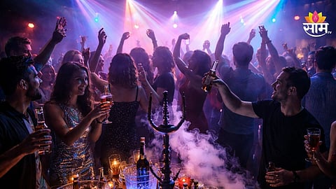 Crime news : बंद खोलीत ३८ महिला आणि ४३ पुरुष, पोलिसांची धाड पडली, धक्कादायक प्रकार उघड; ८१ जण सापडले कचाट्यात