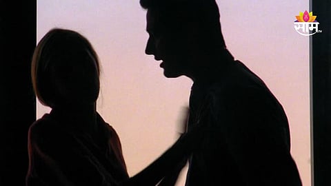 Shocking: अश्लील व्हिडिओ सर्च करत होता तरुण, गर्लफ्रेंडसोबतचा VIDEO बघून लागला ४४० व्होल्टचा झटका