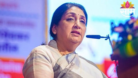 Political News : महायुती सुनेत्रा पवार यांच्या पाठीशी,मुख्यमंत्री आणि उपमुख्यमंत्र्यांचं विरोधकांना भावनिक आवाहन