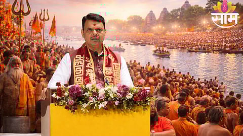 Maharashtra CM Devendra Fadnavis addressing saints during Nashik visit, unveiling ₹35,000 crore Kumbh Mela development roadmap.