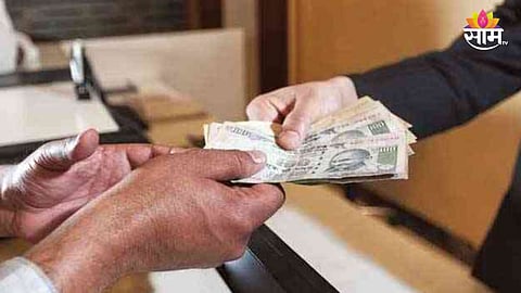 Beed : बड्या अधिकाऱ्याला लाच घेताना रंगेहाथ पकडलं, बीडमधील धक्कादायक प्रकार