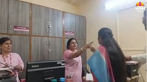 पुणे महापालिकेमध्ये टक्केवारीवरू भाजपाच्या आजी माजी नगरसेवकांमध्ये  राडा 