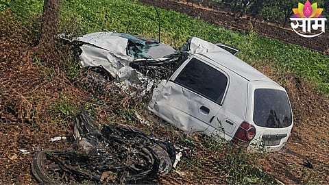 Severely damaged motorcycle after a deadly head-on collision near Darkheda in Dhule district.