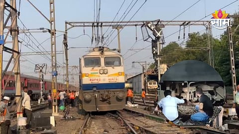 Vande Bharat Express Derails Pune