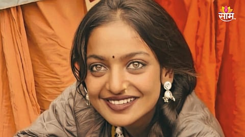 Monalisa Files Complaint Director