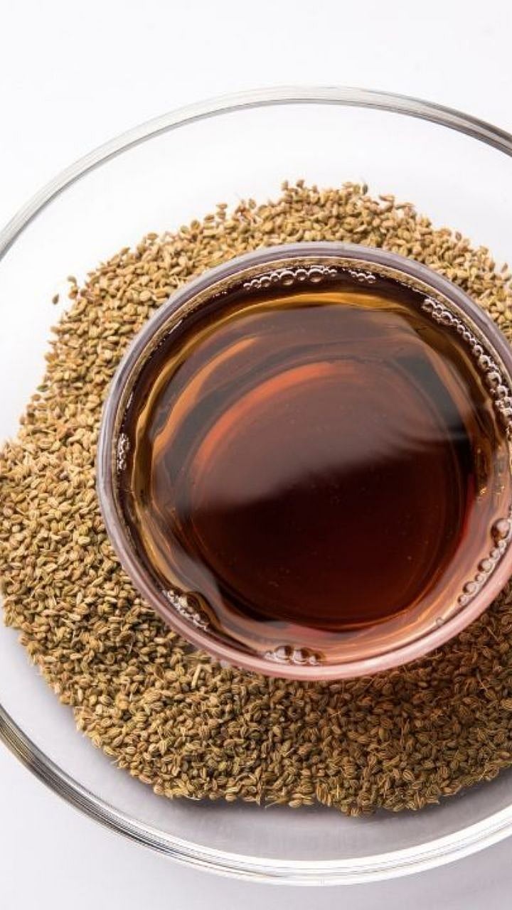 Ajwain Water Benefits वेट लॉसच नाही तर डोकेदुखीसाठीही फायदेशीर आहे