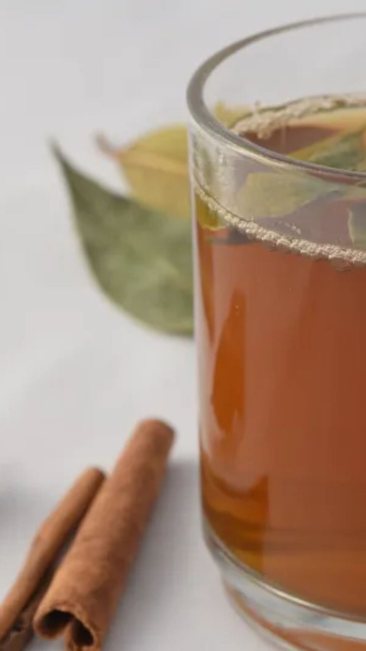 या कारणांमुळे प्यायला हवं तेजपत्ता आणि दालचिनीचे पाणी, होतील जबरदस्त फायदे!what happens if you