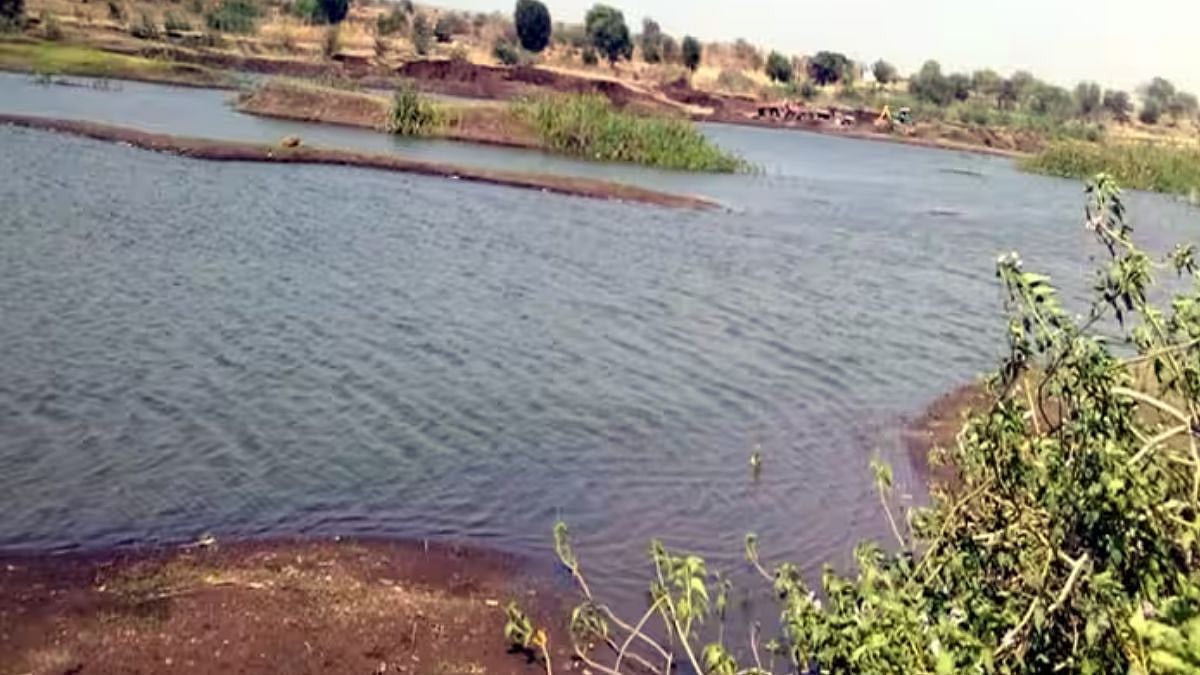 Parbhani Water Crisis : परभणी जिल्ह्यात पाणी टंचाईच्या झळा; ८ लघु ...