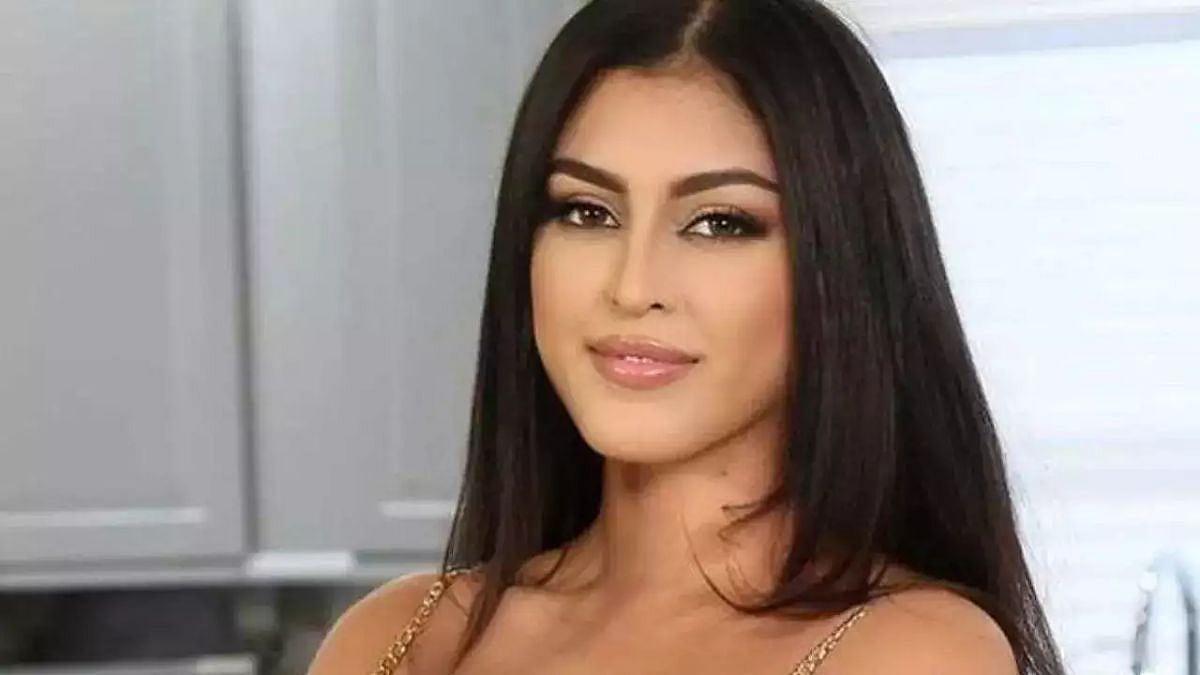 Sophia Leone Death अभिनेत्री सोफिया लिओनीचे २६ व्या वर्षी निधन