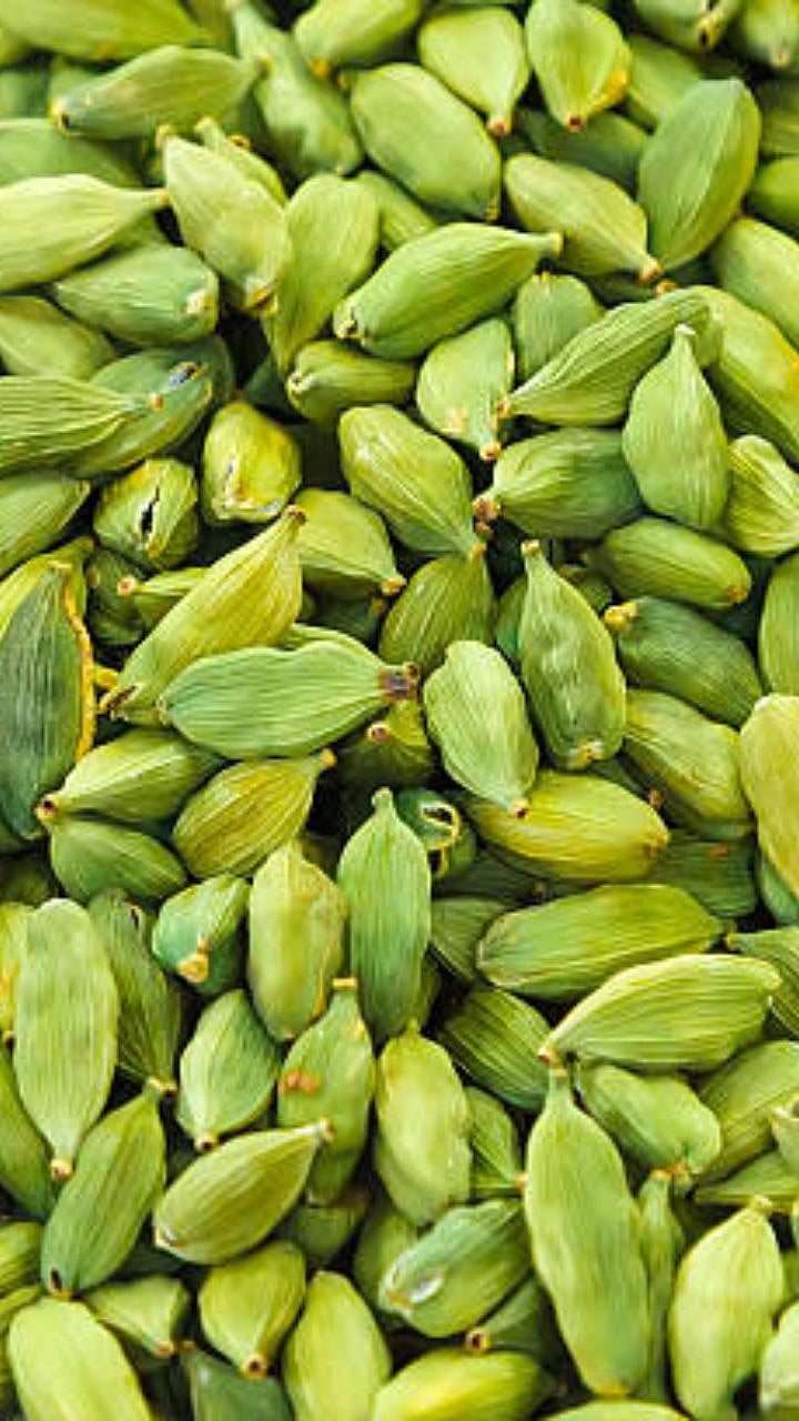 Cardamom Benefits: बहुगुणी वेलचीचे 'हे' फायदे तुम्हाला माहित आहे का?|Do ...