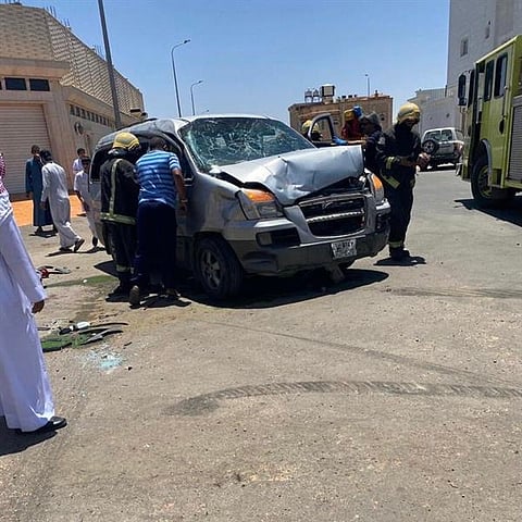 حادث أليم يودي بحياة فتاة ويصيب 12 من زميلاتها بتبوك