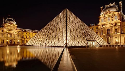 المدير السابق لمتحف اللوفر متهم بالتآمر لإخفاء أصل قطع أثرية مصرية