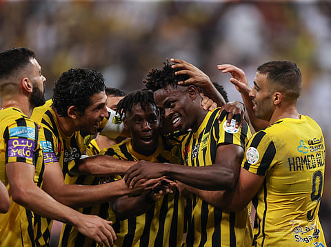 في افتتاح الجولة الـ14 من دوري روشن.. الاتحاد يعتلي الصدارة "مؤقتًا" عبر بوابة الفيحاء