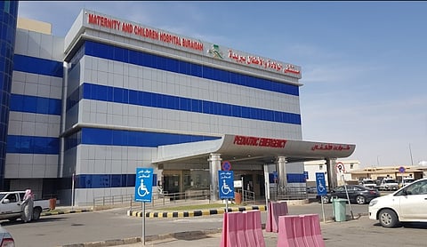 "القدم الحنفاء".. جراحة تصحيحية تنهي معاناة طفل من عرج وصعوبة المشي ببريدة