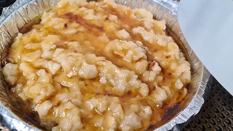 مائدة جازان في العيد.. لا تخلو من "المرسة" قبل تناول السمك المالح