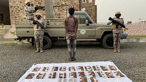 جازان.. حرس الحدود يطيح بمخالف لنظام أمن الحدود بحوزته مادة الحشيش المخدر