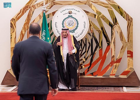 سند باقٍ ودعم وتاريخ يتجدد.. السعودية تفتح ذراعيها لتحديات الأمة في "قمة العرب 32"