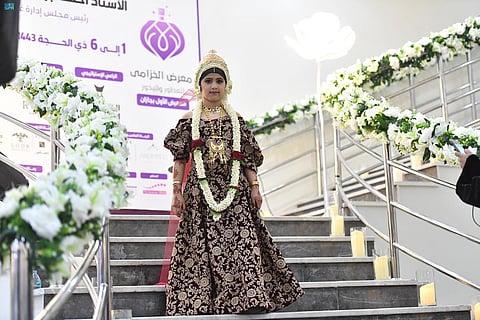 "العظية" و"الحناء".. موروثات تنفرد بها نساء جازان تتحول إلى موضة في الأعياد