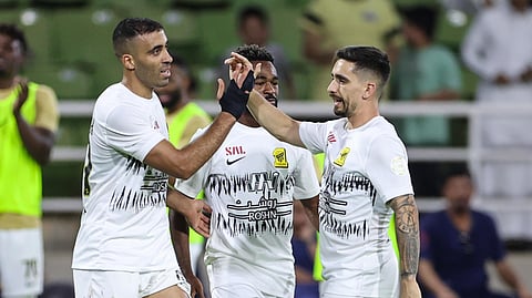 فرحة لاعبي الاتحاد بالفوز على الرائد