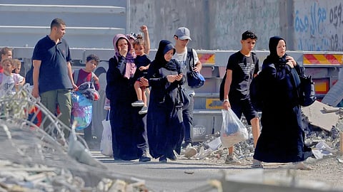 حركة نزوح كثيفة نحو جنوب غزة عقب دعوة إسرائيل السكان لإخلاء منازلهم