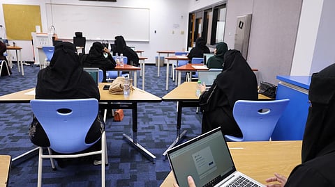 1260 طالبًا وطالبة من المنقطعين عن الدراسة يؤدون اختبار تحديد المستوى بالشرقية