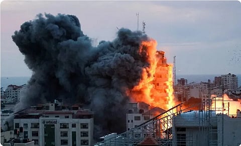 بينهم طبيب وخمسة صحفيين ..ارتفاع عدد الشهداء في غزة إلى 44 شهيدًا منذ فجر اليوم