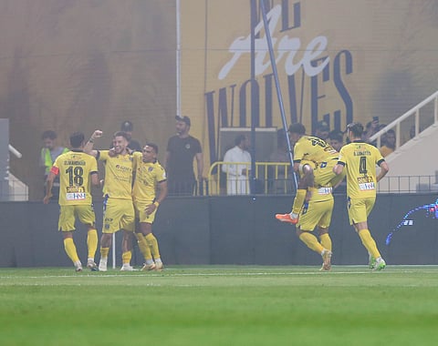دوري روشن للمحترفين: التعاون ينفرد بقمة ترتيب الدوري "مؤقتًا" بثلاثية في الطائي