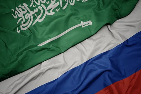 الرياض وموسكو.. تنسيق عالٍ في ملفّ النفط ووساطة سعودية في "الأزمة الأوكرانية"