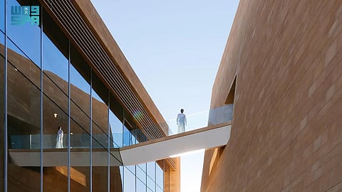 "ينبغي للفنّ أن يكون اصطناعيًا".. "مركز الدرعية" يدشّن "معرض المستقبل" 26 نوفمبر
