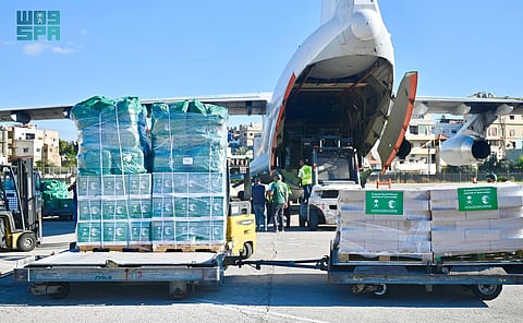 محمَّلة بأغذية ومواد طبية وإيوائية.. وصول "الطائرة الإغاثية السعودية الـ27" إلى لبنان