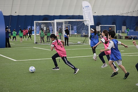 بالشراكة مع أرامكو.. الاتحاد السعودي ينظم برنامج الفيفا للمدارس بالمنطقة الشرقية
