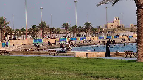 "واجهة عسير البحرية" جاذب شتوي ومقصد سياحي فريد 
