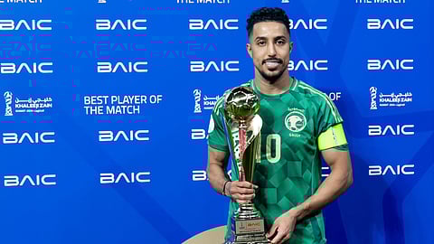 قائد "الأخضر" سالم الدوسري يحصد جائزة رجل مباراة السعودية والعراق