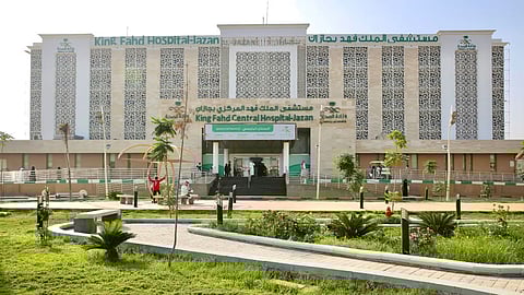 جازان.. "مستشفى الملك فهد المركزي" يجري 5334 إجراءً طبيًا ناجحًا خلال عام 2024