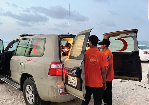 حرس الحدود بعسير ينقذ طفلًا من الغرق أثناء السباحة