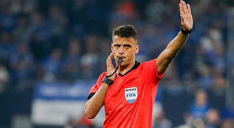 صافرة "مانزانو" تضبط قمة "كلاسيكو الأرض" بين ريال مدريد وبرشلونة في جدة