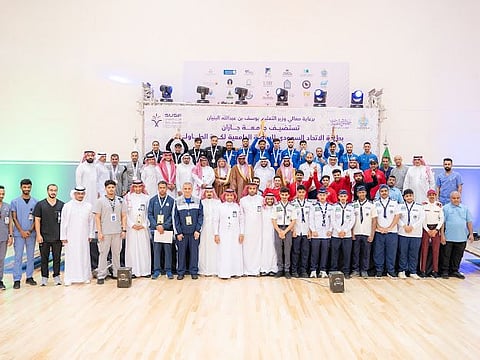 جامعة الإمام عبدالرحمن تُتوَّج بكأس بطولة كرة الطاولة للجامعات