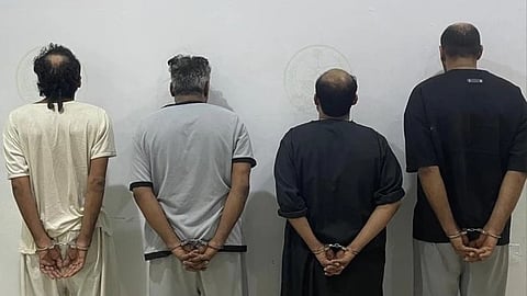 القبض على 4 لصوص لسرقتهم مركبات واستخدامها في سرقة مبان تحت الإنشاء بالرياض 