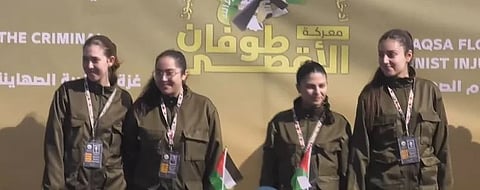 حماس تسلّم الصليب الأحمر الدولي الأسيرات الإسرائيليات بالزي العسكري
