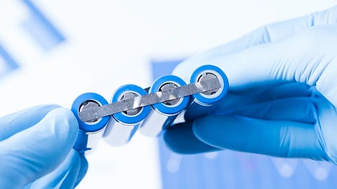 علماء ينجحون في تطوير محفز قادر على تحسين عمر وأداء بطاريات الأجهزة الذكية