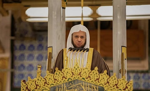  إمام وخطيب المسجد النبوي عبدالمحسن بن محمد القاسم