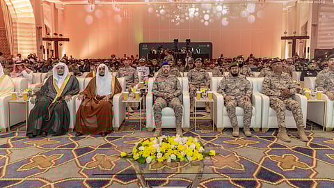 برعاية وزير الدفاع.. رئيس هيئة الأركان يفتتح المسابقة الدولية العاشرة لحفظ القرآن للعسكريين